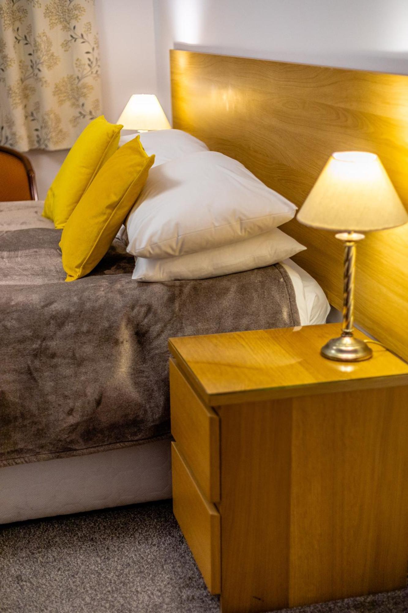 The Beechwood Bed & Breakfast ลีดส์ ภายนอก รูปภาพ