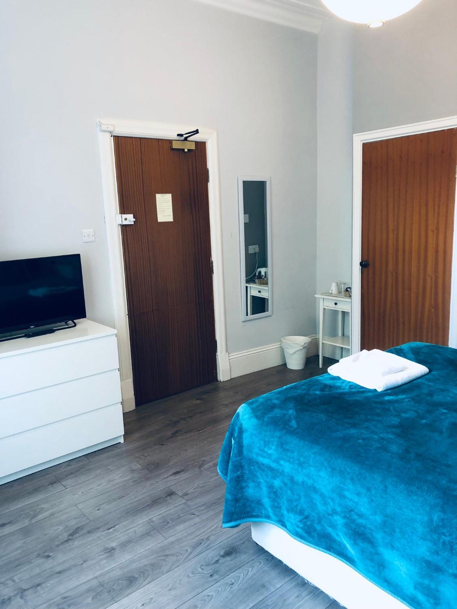 The Beechwood Bed & Breakfast ลีดส์ ภายนอก รูปภาพ