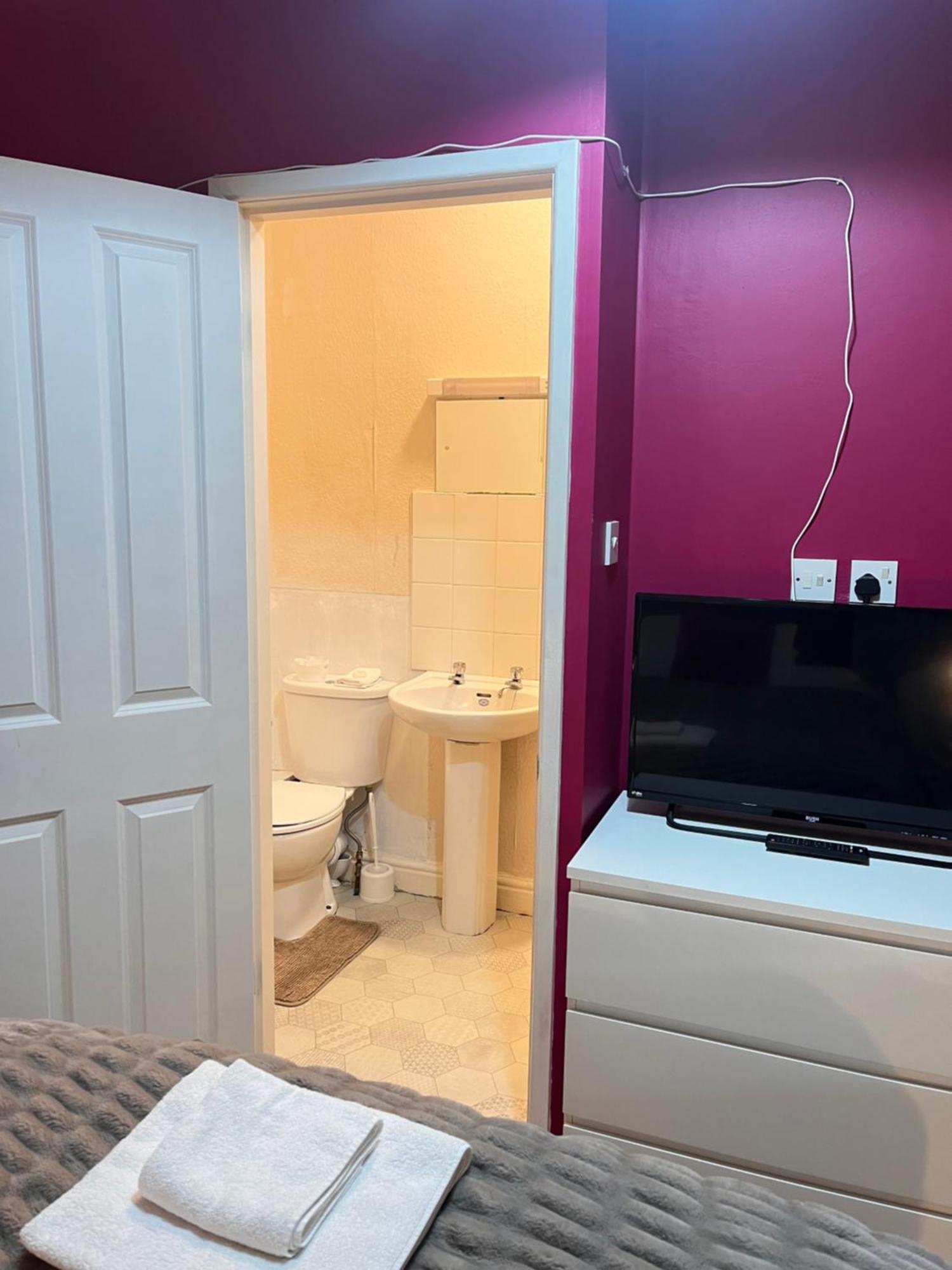 The Beechwood Bed & Breakfast ลีดส์ ภายนอก รูปภาพ