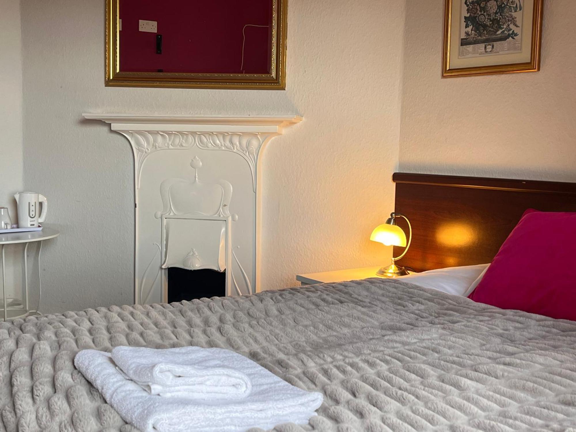 The Beechwood Bed & Breakfast ลีดส์ ภายนอก รูปภาพ